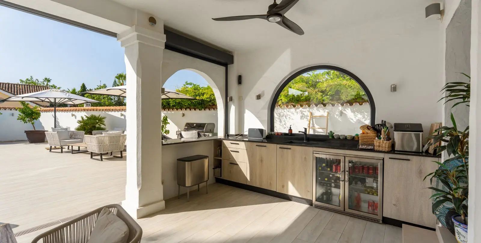 Venta de villa independiente en Nueva Andalucía 12