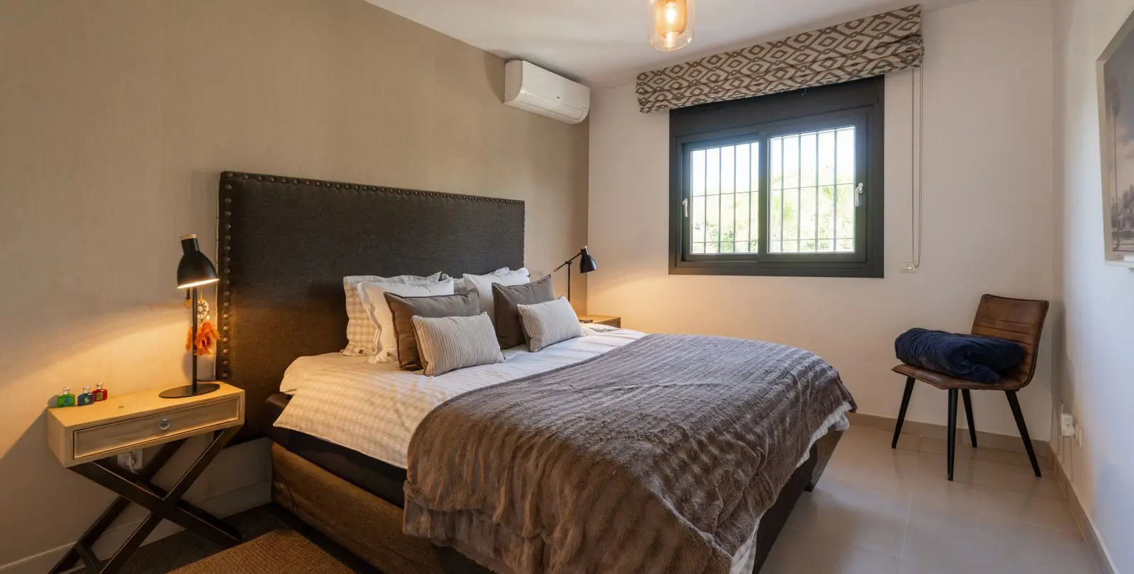 Venta de villa independiente en Nueva Andalucía 16