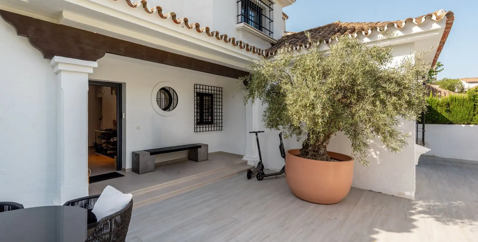 Venta de villa independiente en Nueva Andalucía 21