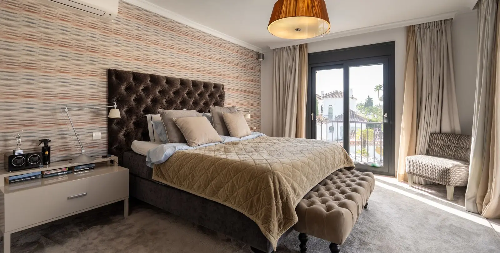 Venta de villa independiente en Nueva Andalucía 29