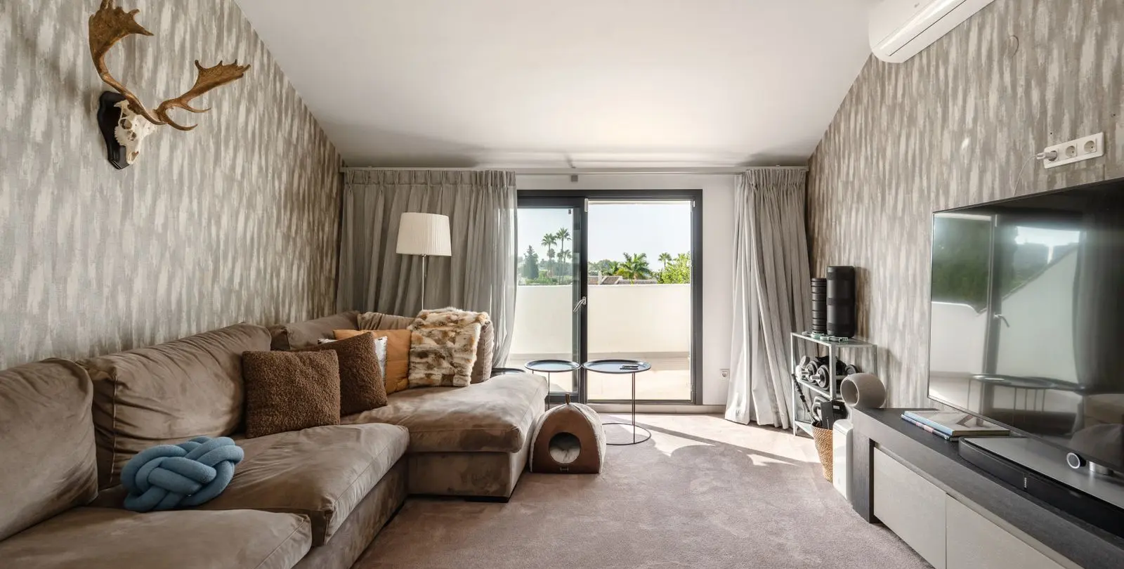 Venta de villa independiente en Nueva Andalucía 40