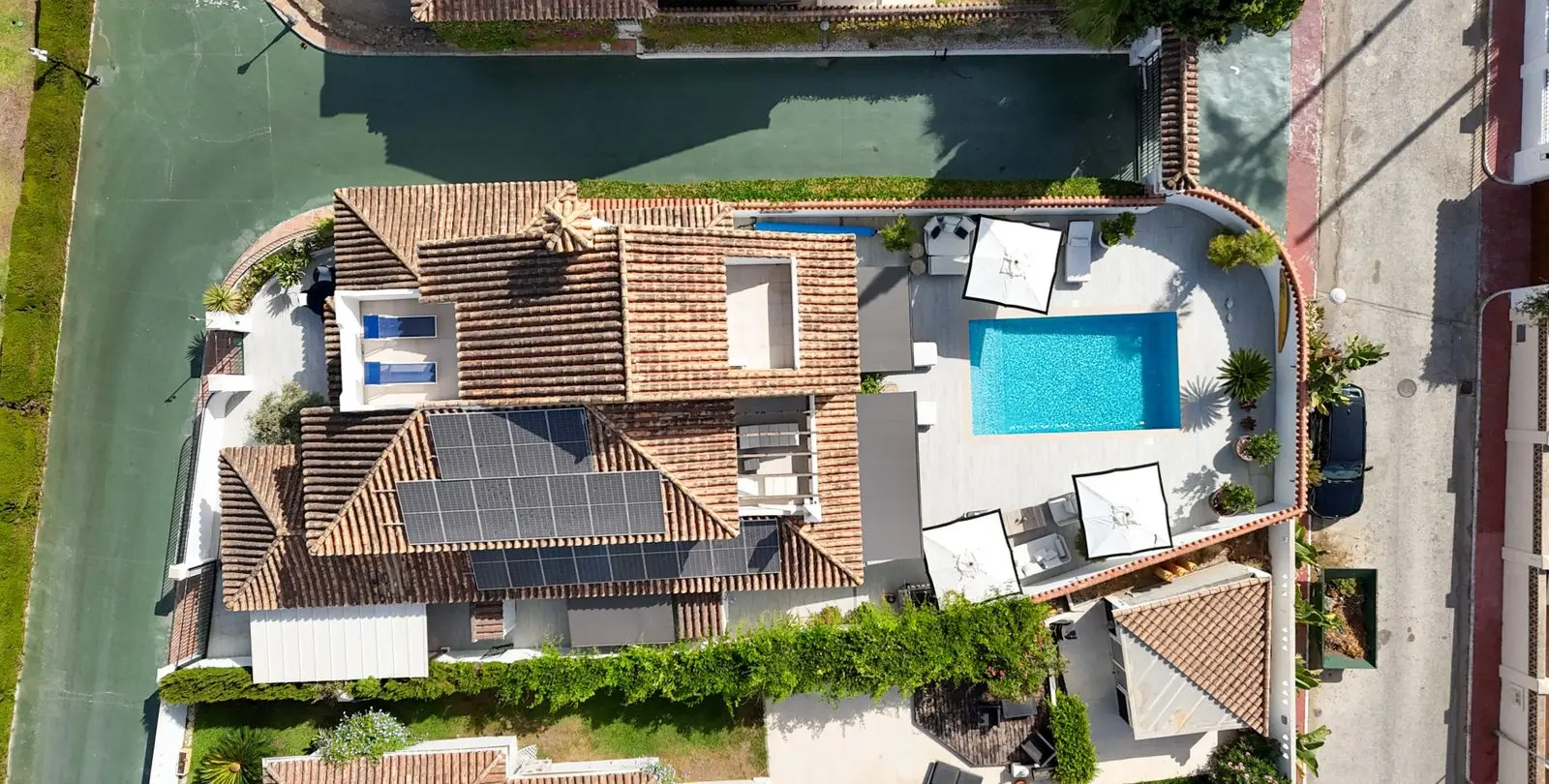 Venta de villa independiente en Nueva Andalucía 42