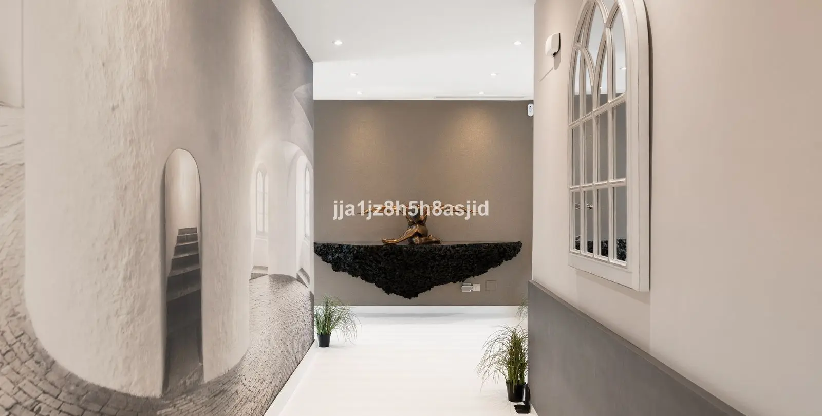 Venta de apartamento en planta media en Puerto Banús 26
