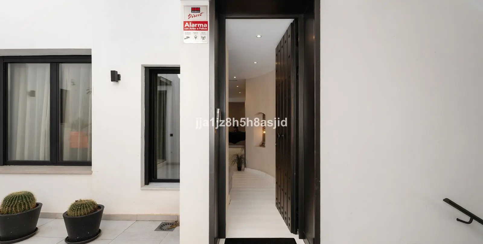 Venta de apartamento en planta media en Puerto Banús 27