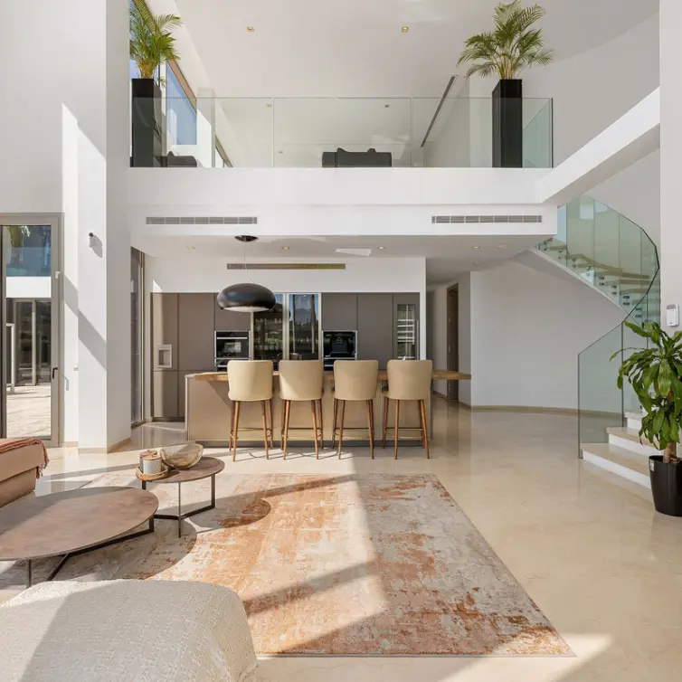 Short-term rent of detached villa in Los Flamingos