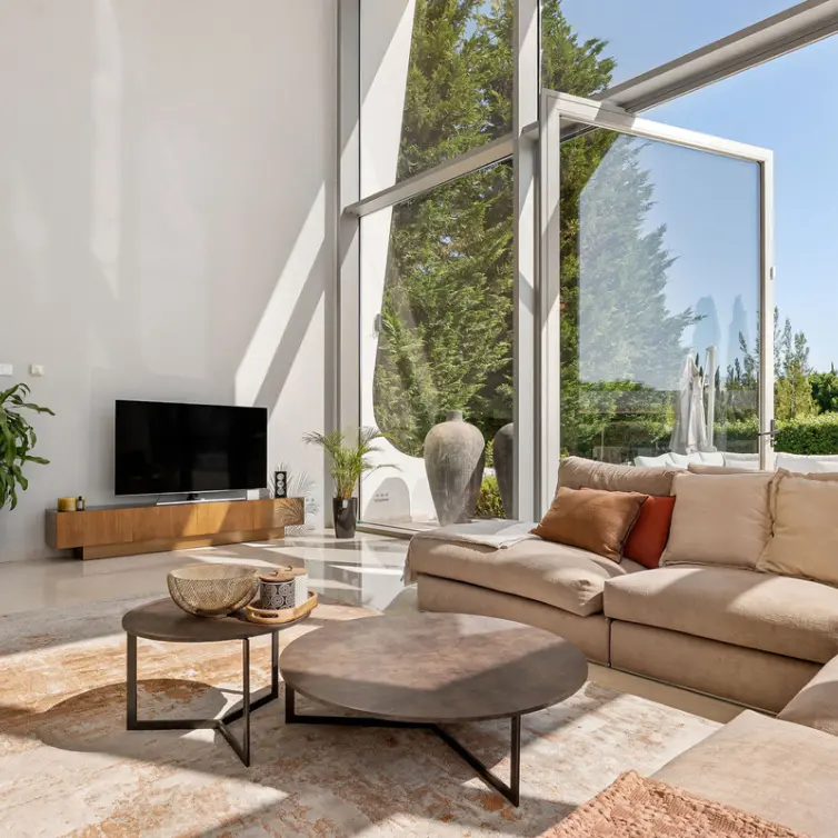 Short-term rent of detached villa in Los Flamingos