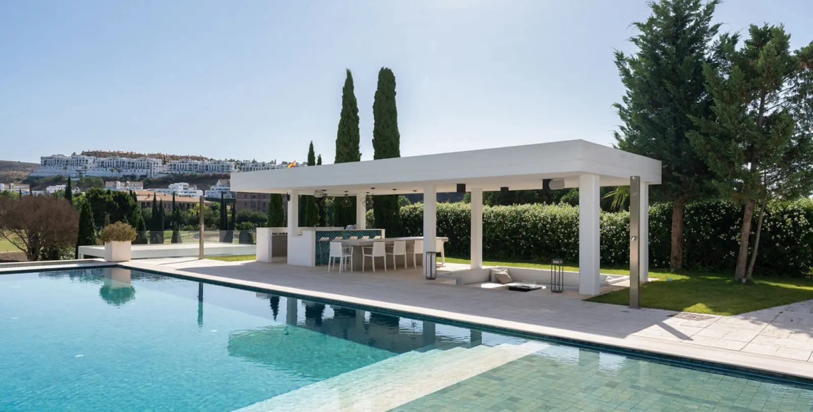 Short-term rent of detached villa in Los Flamingos 8