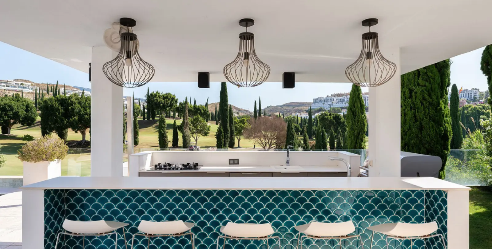 Short-term rent of detached villa in Los Flamingos 9