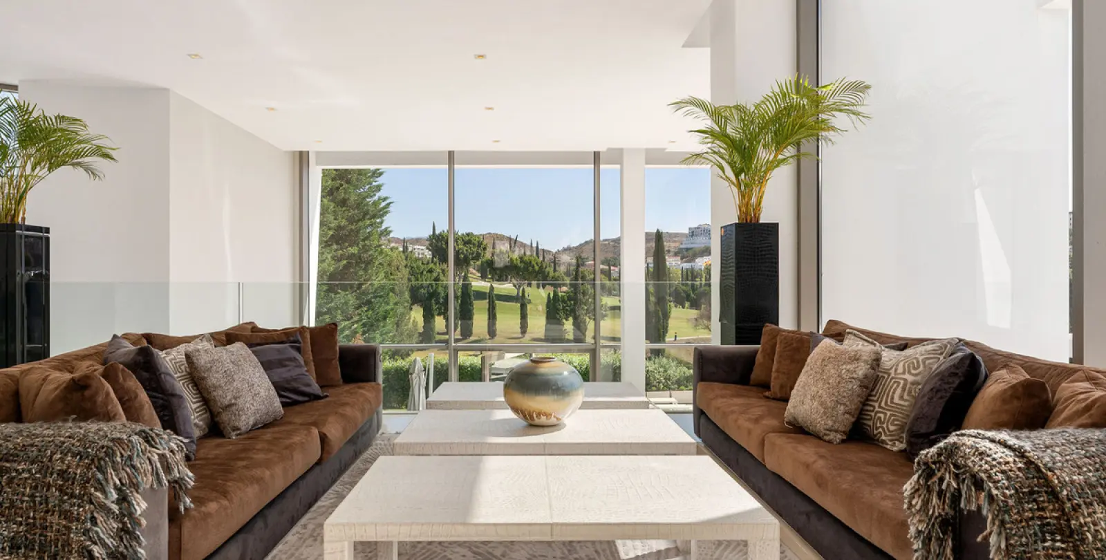 Short-term rent of detached villa in Los Flamingos 22