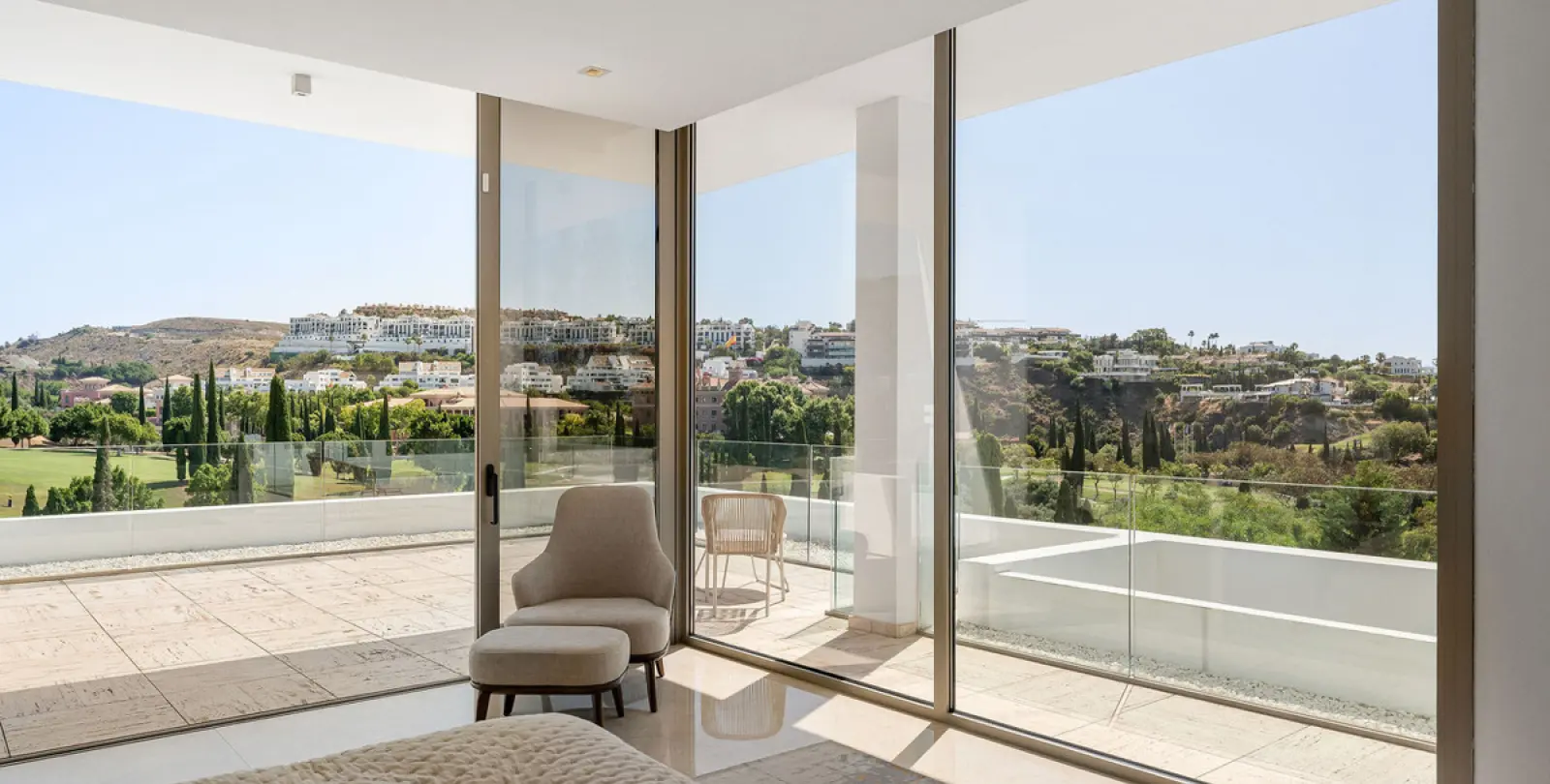Short-term rent of detached villa in Los Flamingos 26