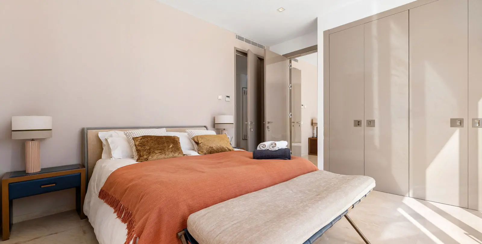 Short-term rent of detached villa in Los Flamingos 37