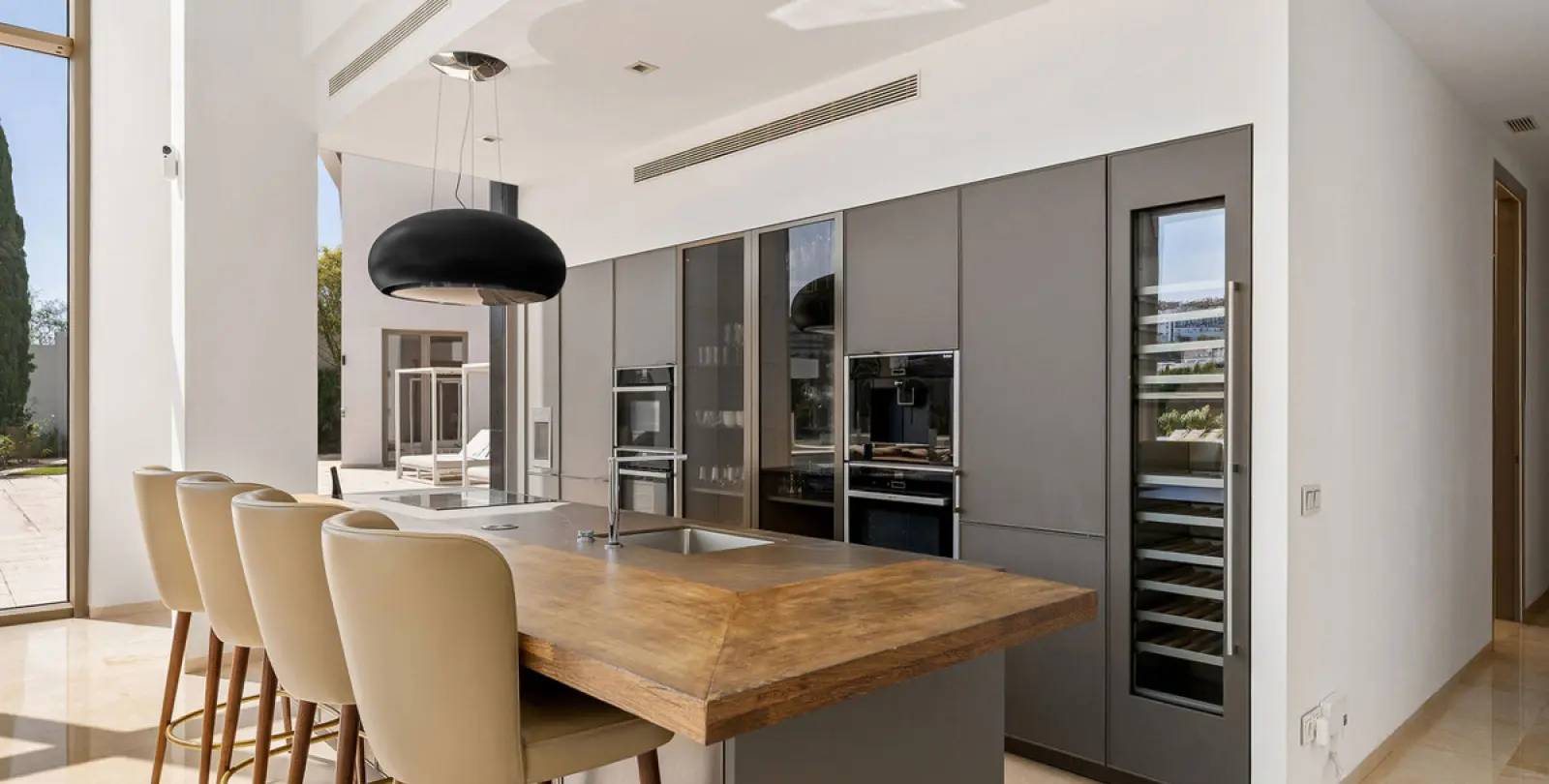 Short-term rent of detached villa in Los Flamingos 5