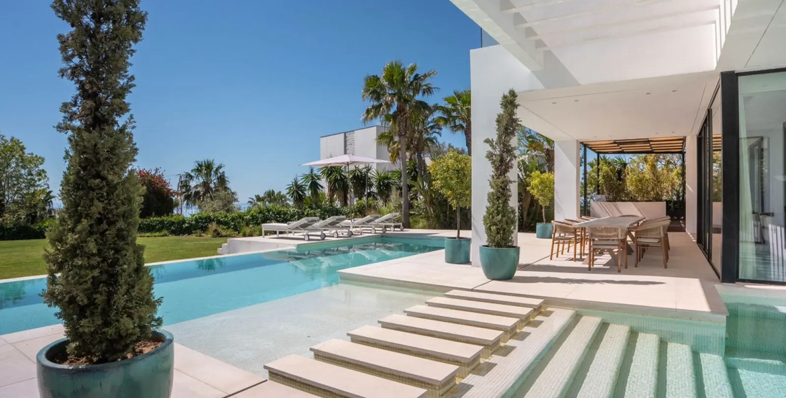Краткосрочная аренда  отдельно стоящей виллы в Estepona 7