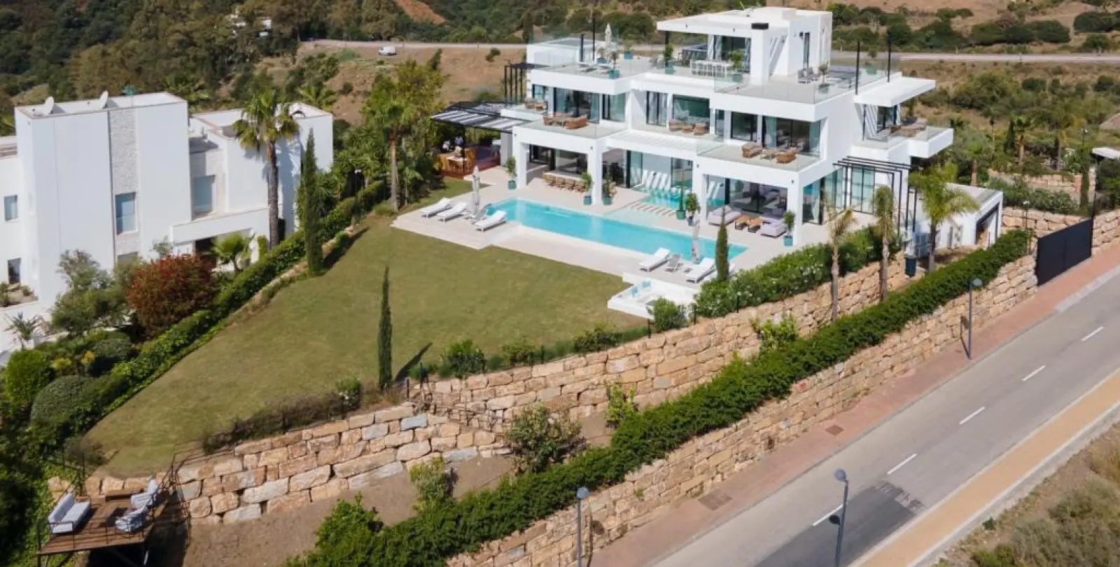 Краткосрочная аренда  отдельно стоящей виллы в Estepona 20