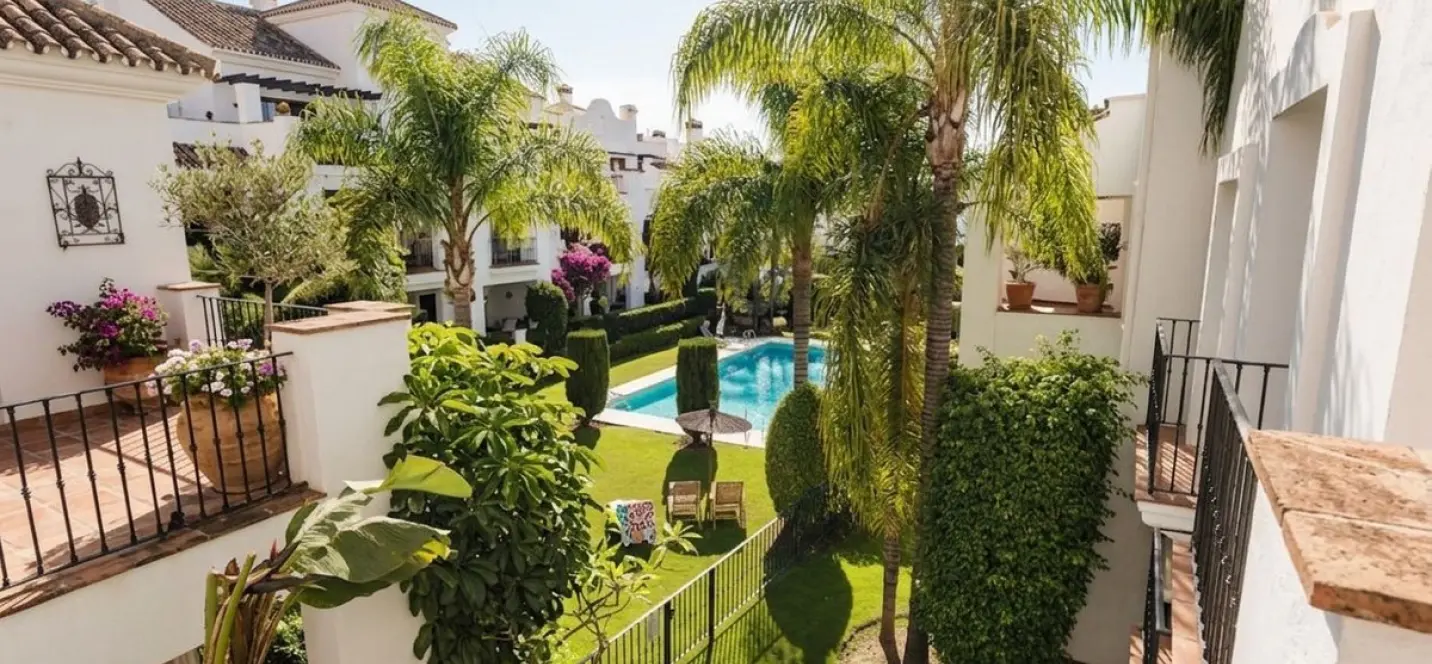 Long-term rent of ground floor apartment in Sierra Blanca 1