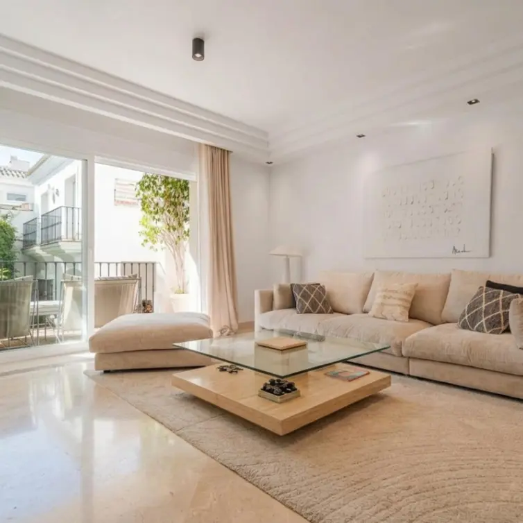 Long-term rent of ground floor apartment in Sierra Blanca