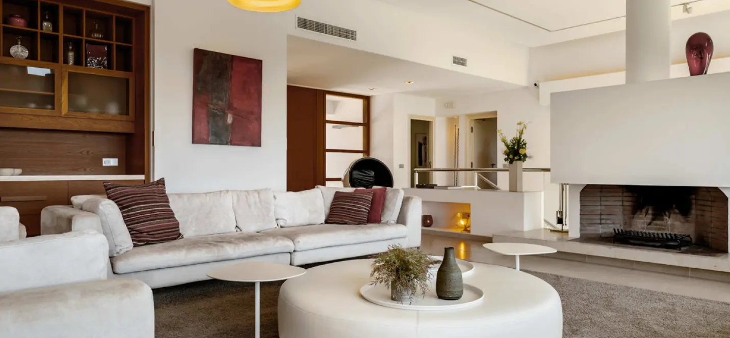 Short-term rent of detached villa in The Golden Mile 4