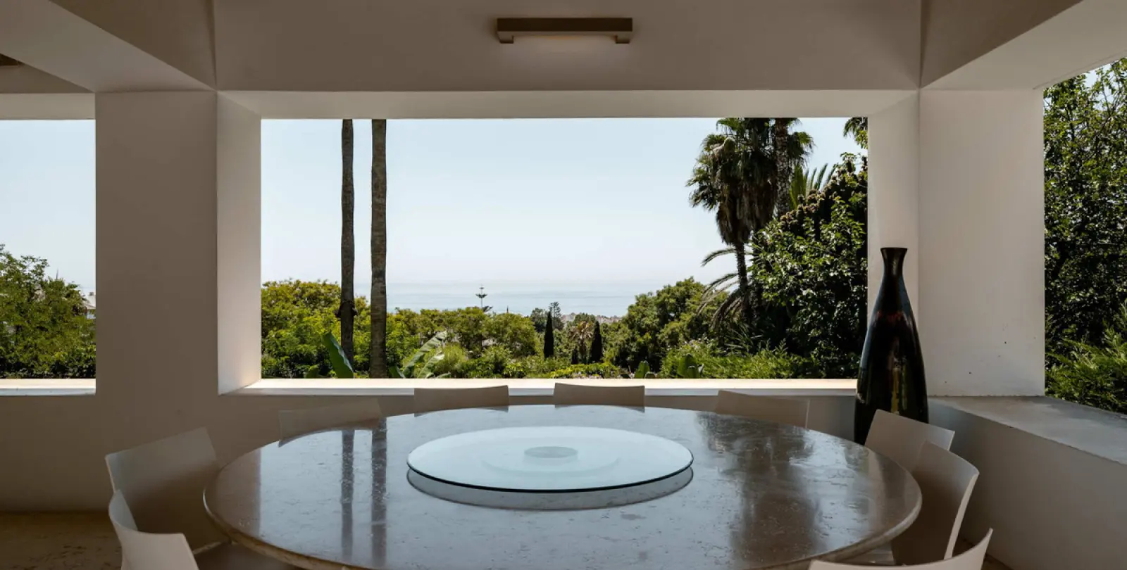 Short-term rent of detached villa in The Golden Mile 13