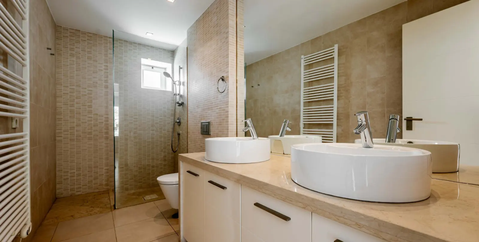 Short-term rent of detached villa in The Golden Mile 24