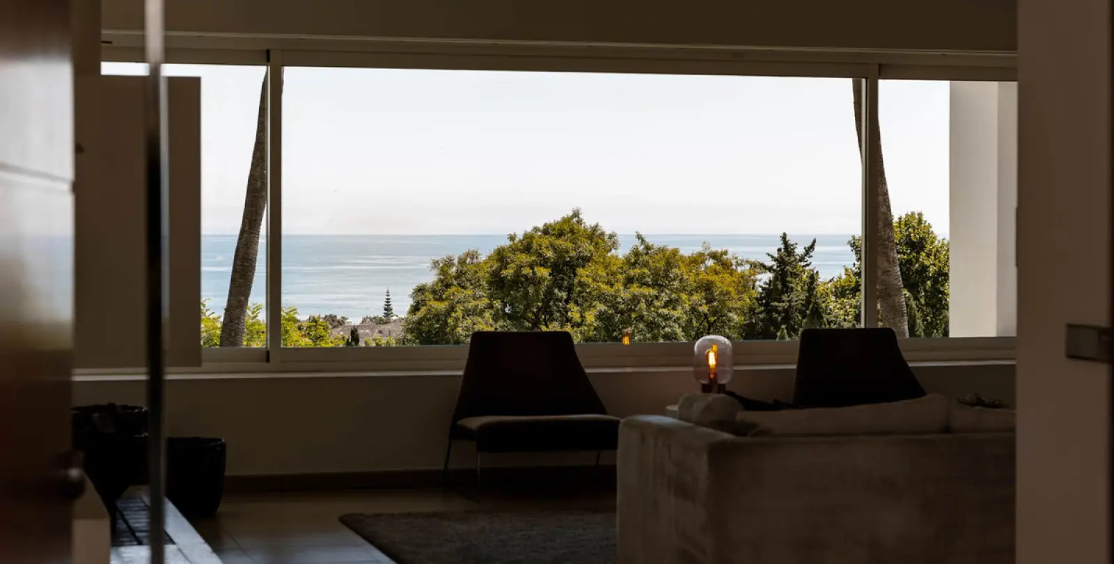 Short-term rent of detached villa in The Golden Mile 66