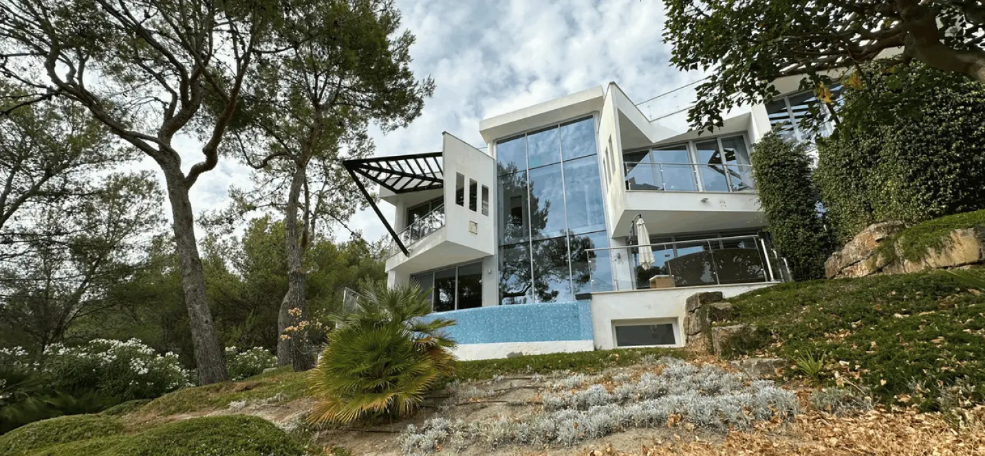 Long-term rent of semi-detached house in The Golden Mile 0