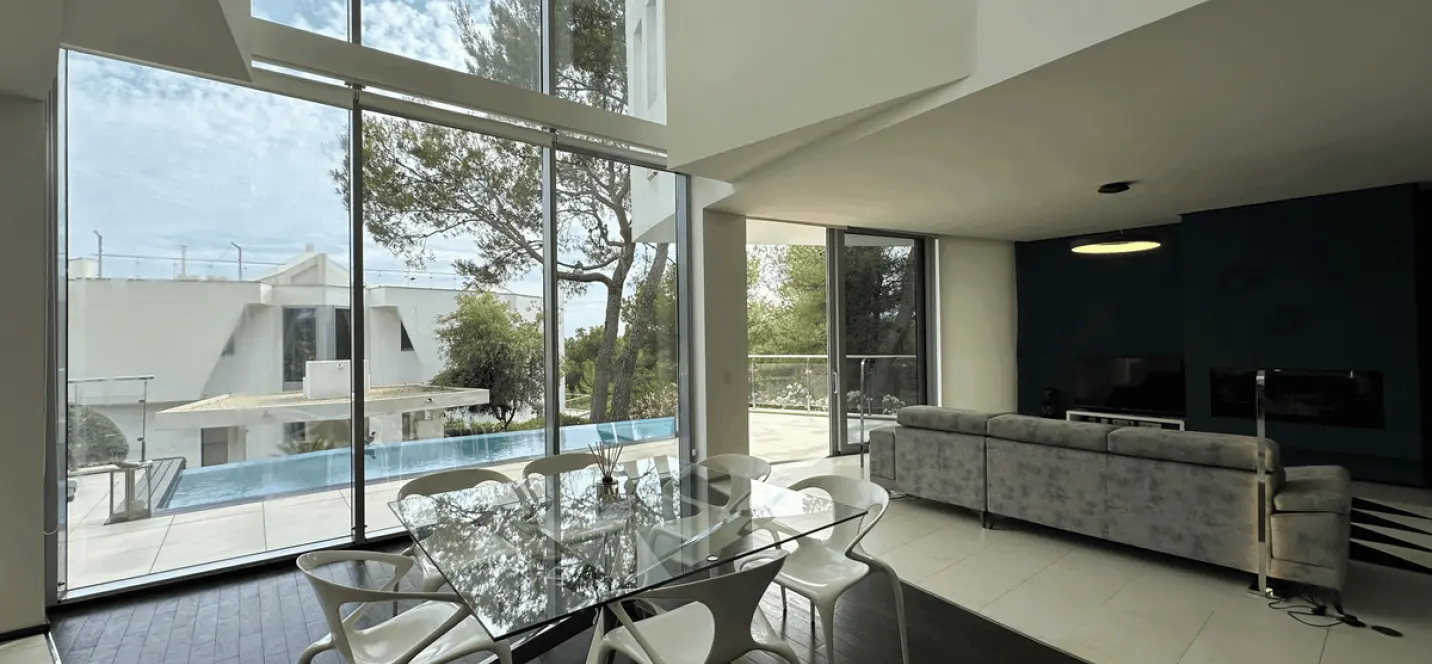 Long-term rent of semi-detached house in The Golden Mile 4