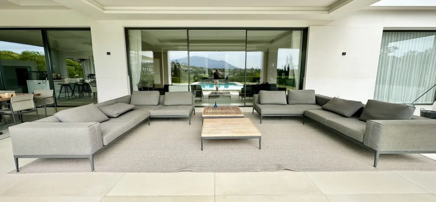 Long-term rent of detached villa in Los Flamingos 3
