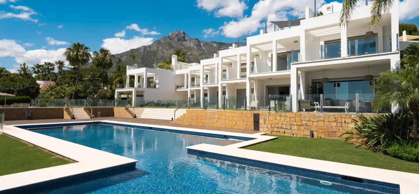 Short-term rent of townhouse in Sierra Blanca 0