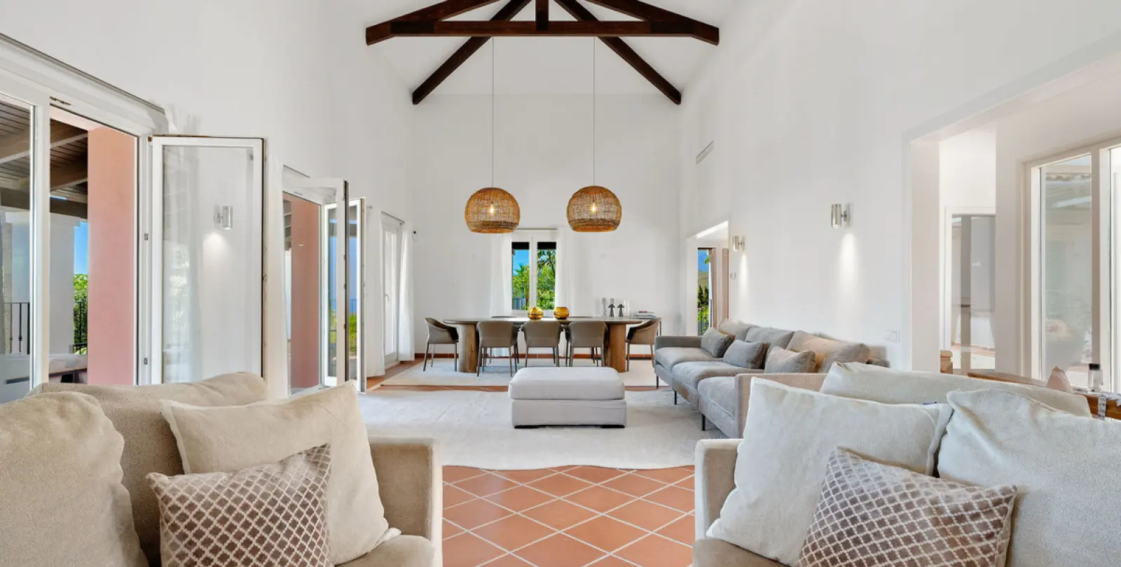 Short-term rent of detached villa in Benahavís 11