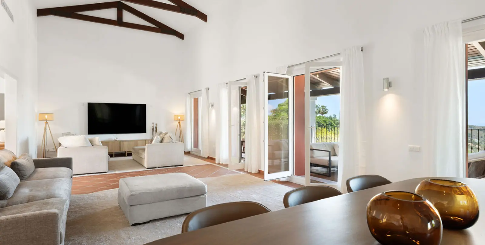 Short-term rent of detached villa in Benahavís 13