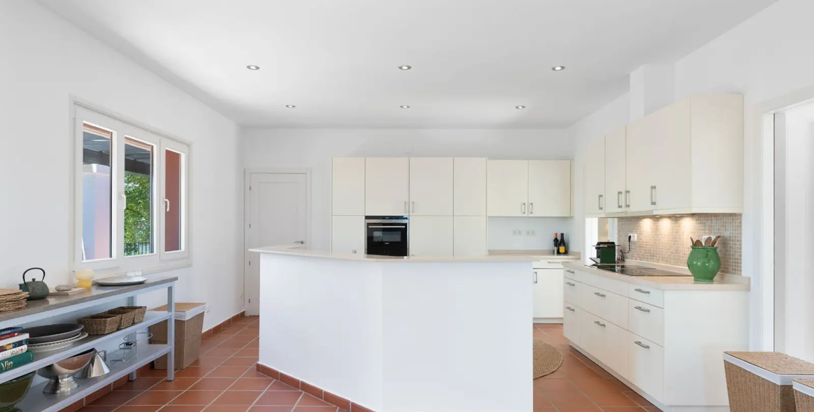 Short-term rent of detached villa in Benahavís 16