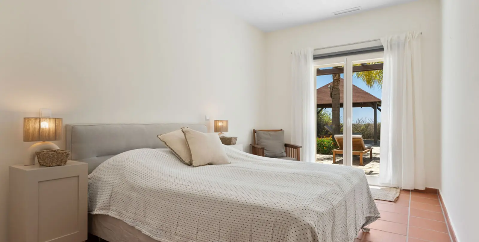 Short-term rent of detached villa in Benahavís 26