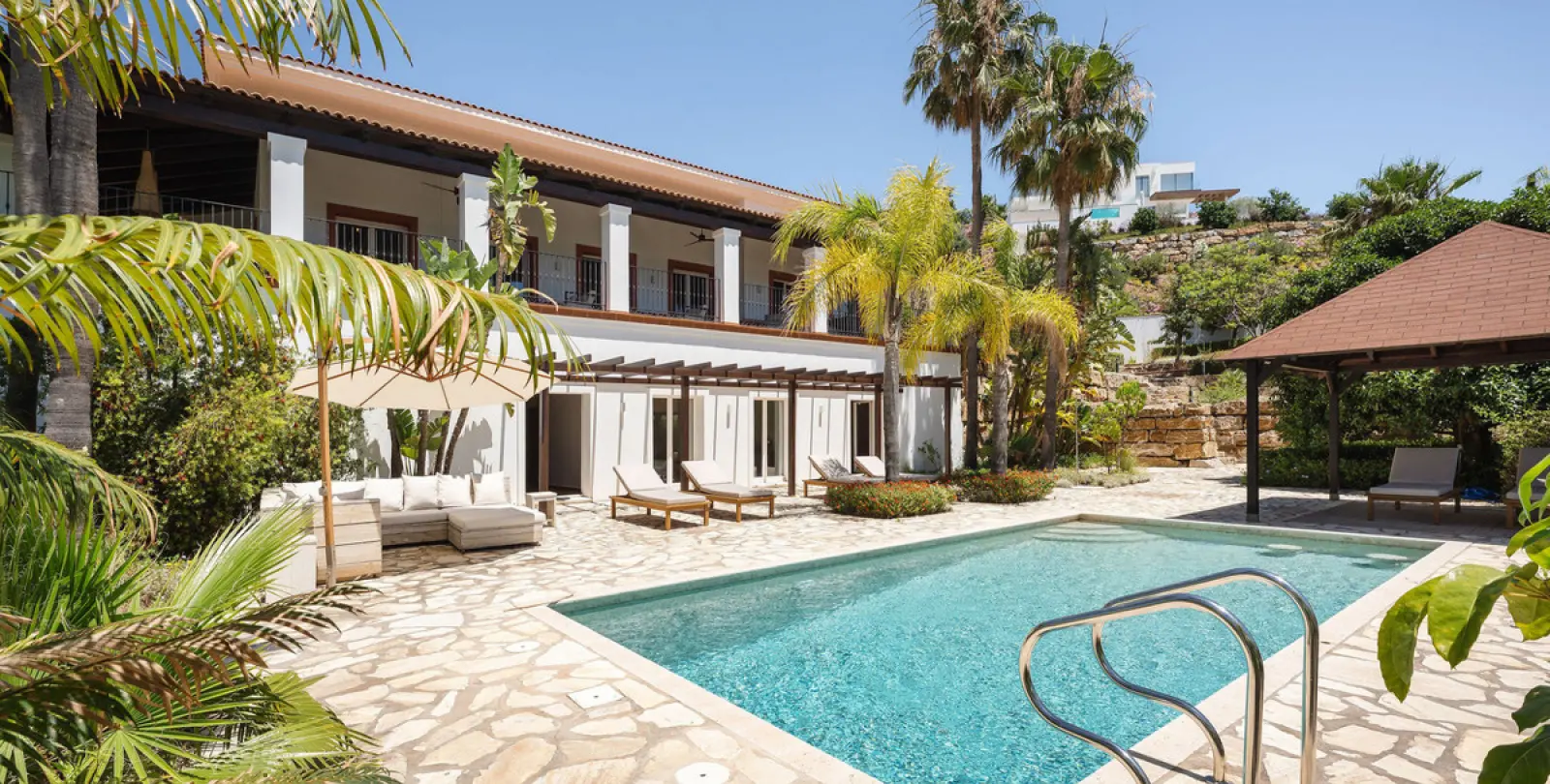 Short-term rent of detached villa in Benahavís 30