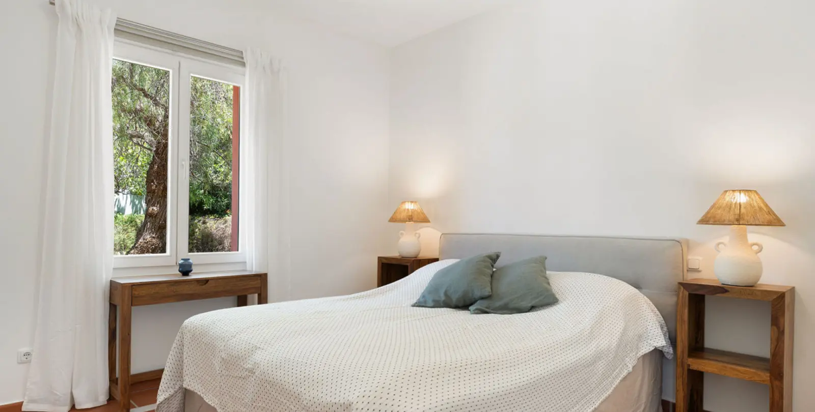 Short-term rent of detached villa in Benahavís 50