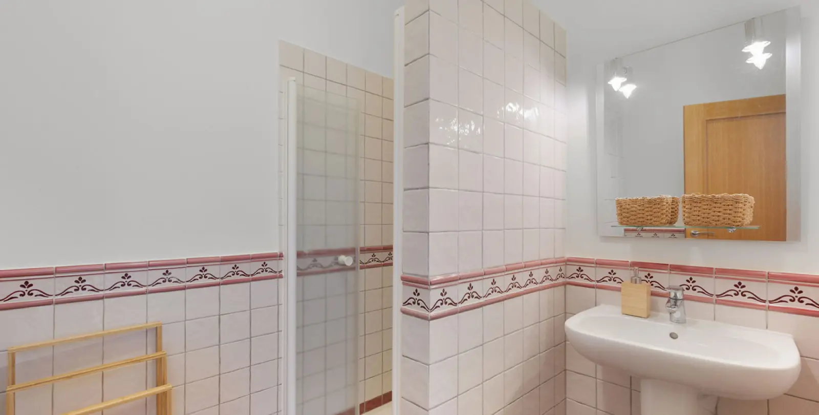 Short-term rent of detached villa in Benahavís 52
