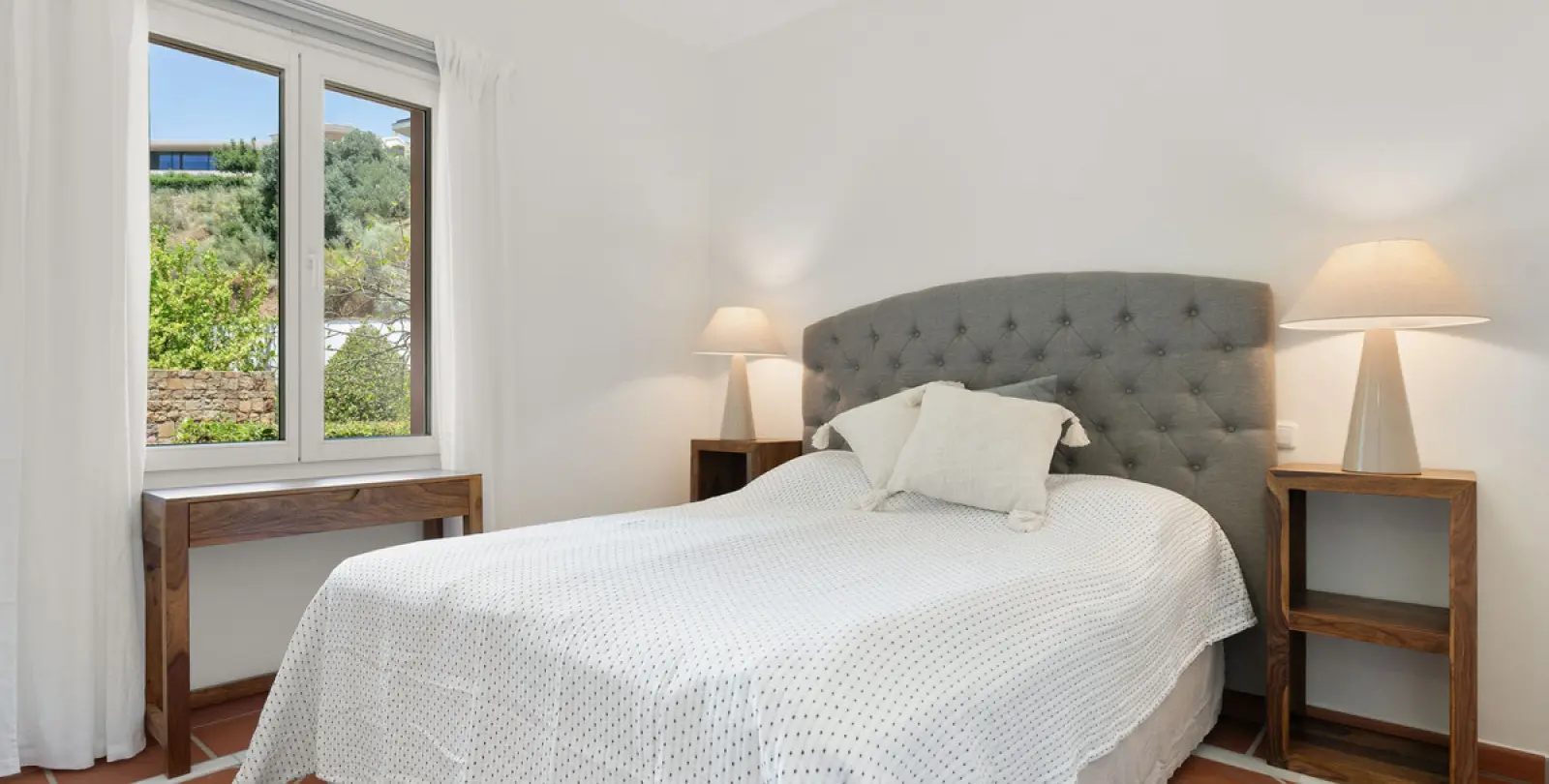 Short-term rent of detached villa in Benahavís 53