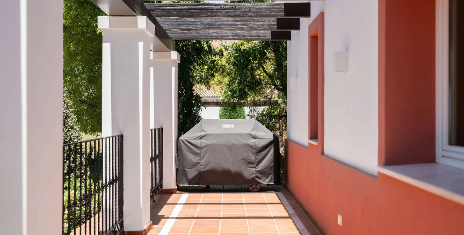 Short-term rent of detached villa in Benahavís 69