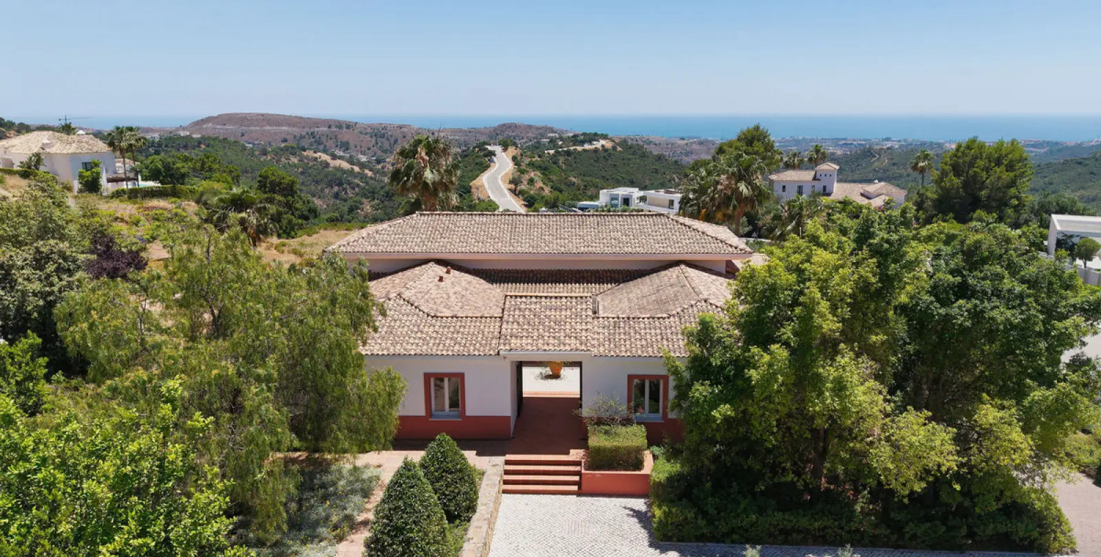 Short-term rent of detached villa in Benahavís 75