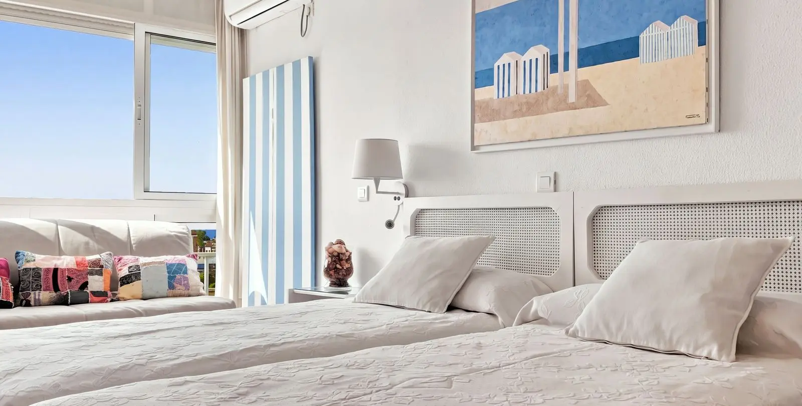 Sale of penthouse in Montemar 4