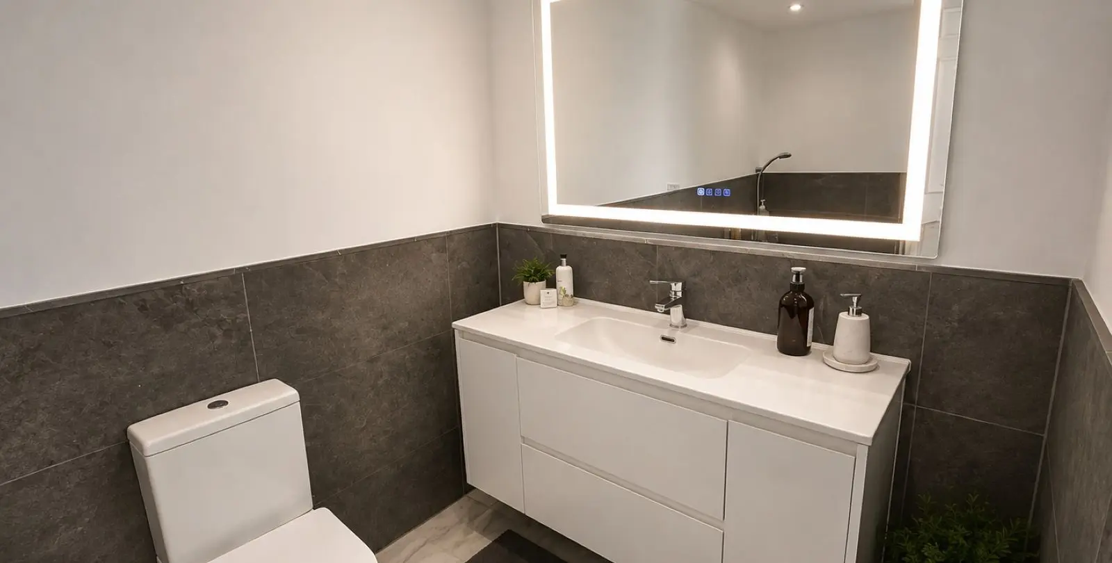 Venta de apartamento en planta media en Benahavís 9