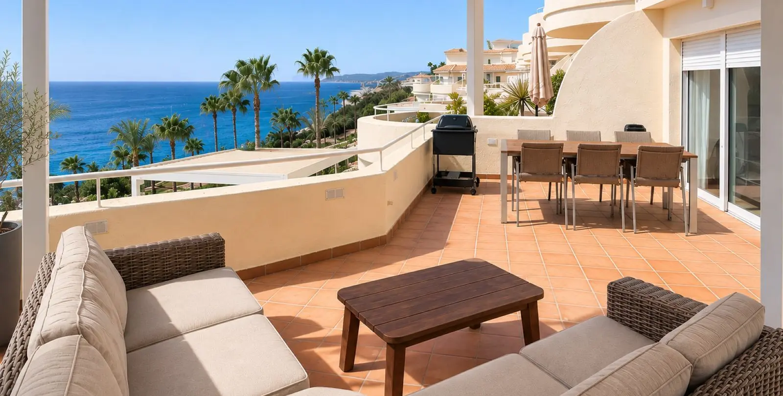 Продажа пентхауса в Estepona 1