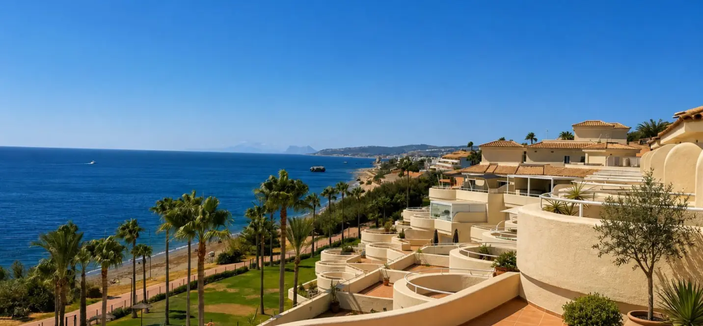 Sale of penthouse in Estepona 3