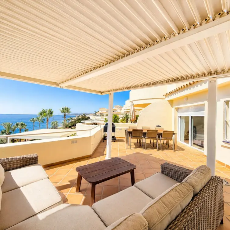 Продажа пентхауса в Estepona