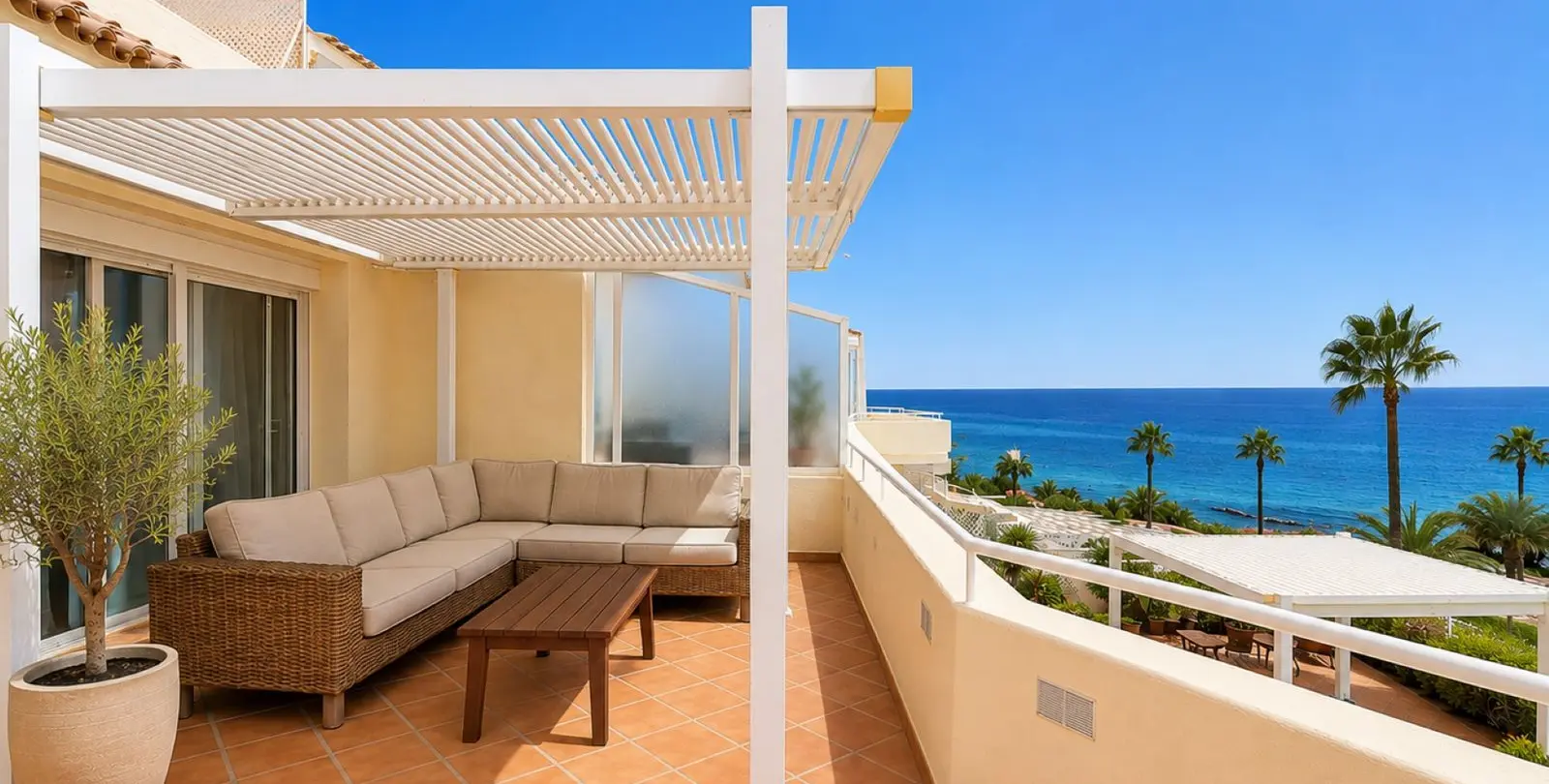 Продажа пентхауса в Estepona 7