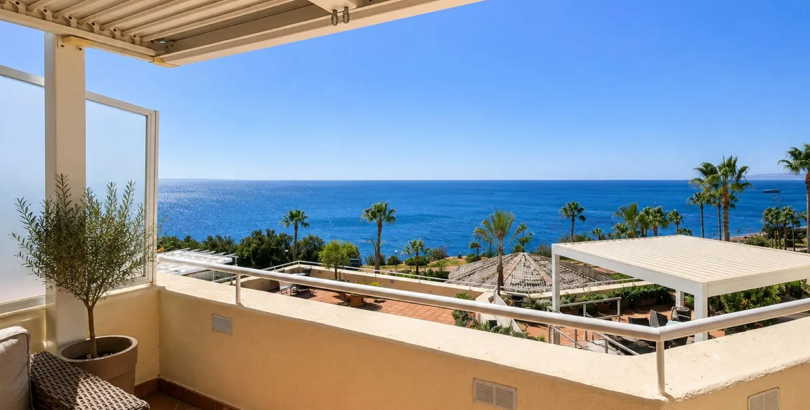 Продажа пентхауса в Estepona 19