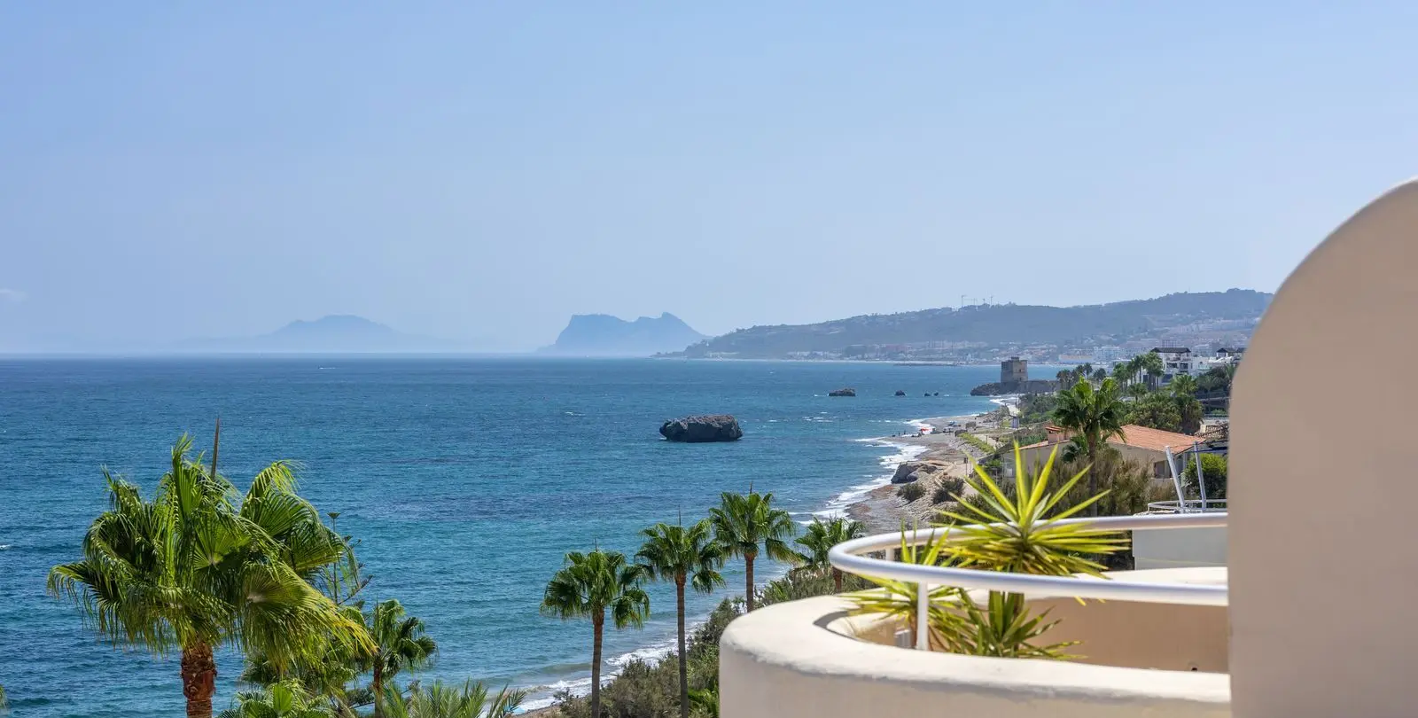 Sale of penthouse in Estepona 41
