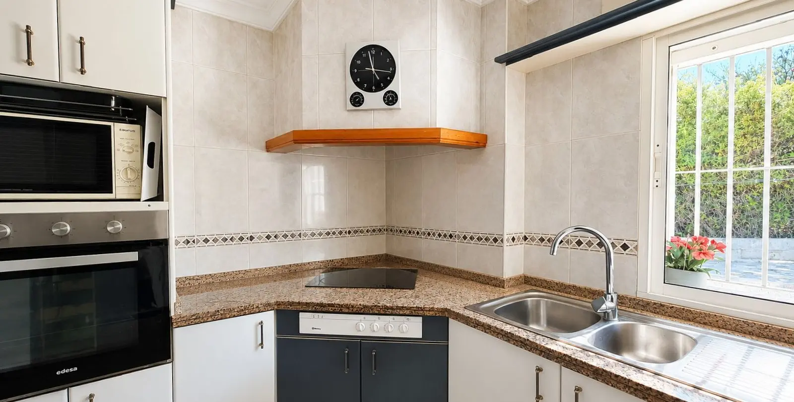 Venta de villa independiente en Estepona 15