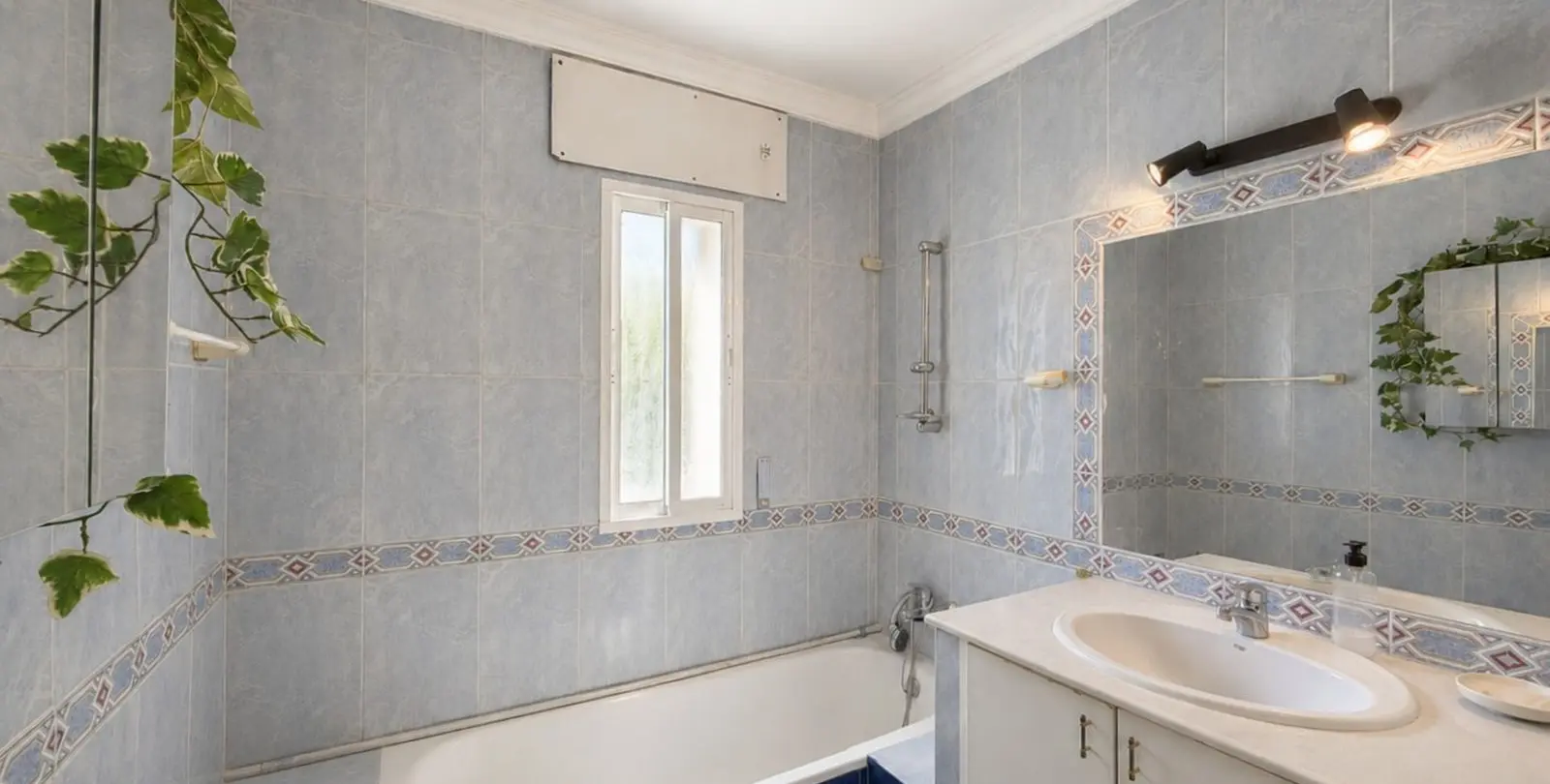Venta de villa independiente en Estepona 25