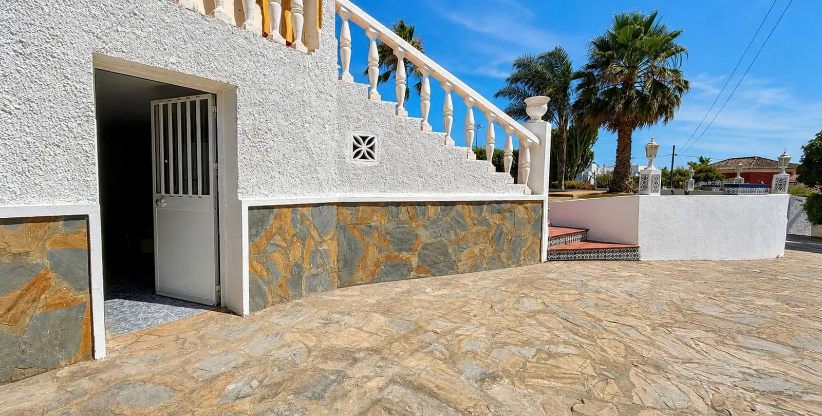 Venta de villa independiente en Estepona 38