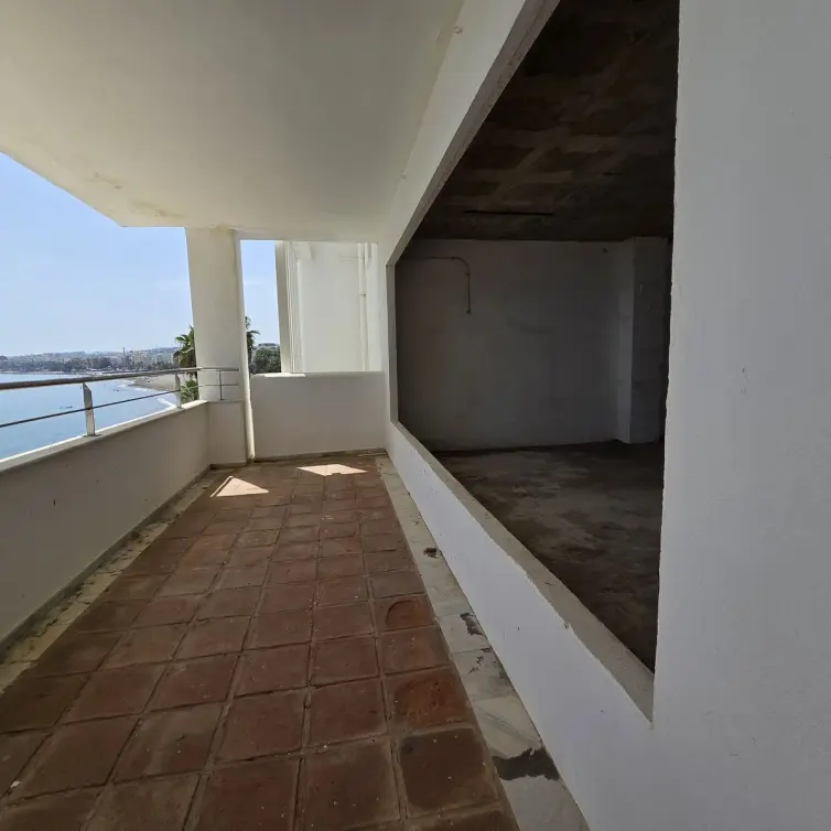 Venta de local comercial en Estepona